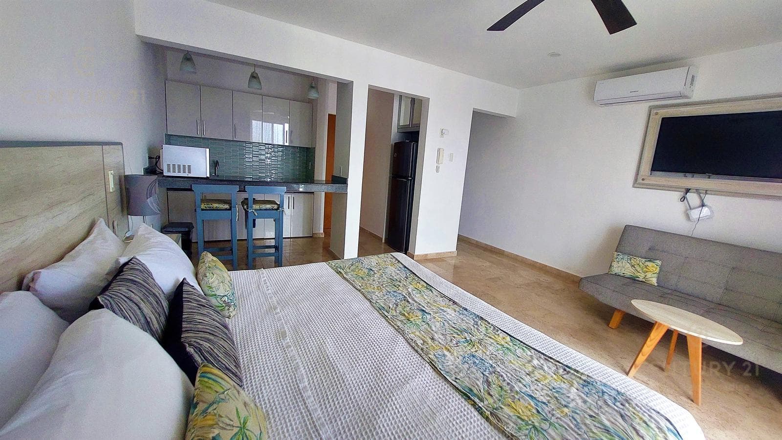 Estudio en venta en avenida CTM a una cuadra de 5ta ave Playa del Carmen P4014