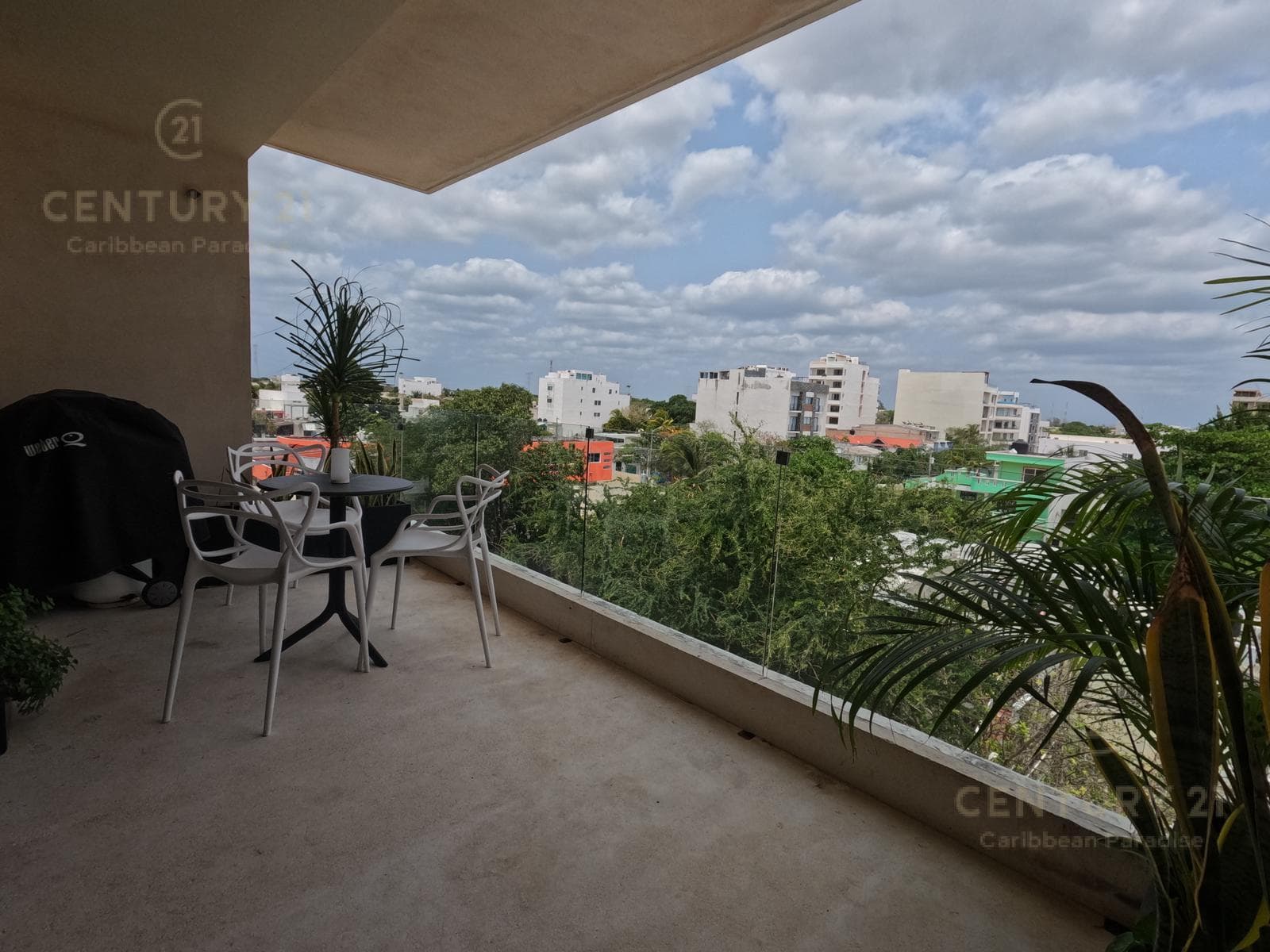 2-Bedroom Apartment for Sale, Ready for Immediate Move-In, Playa del Carmen P4158