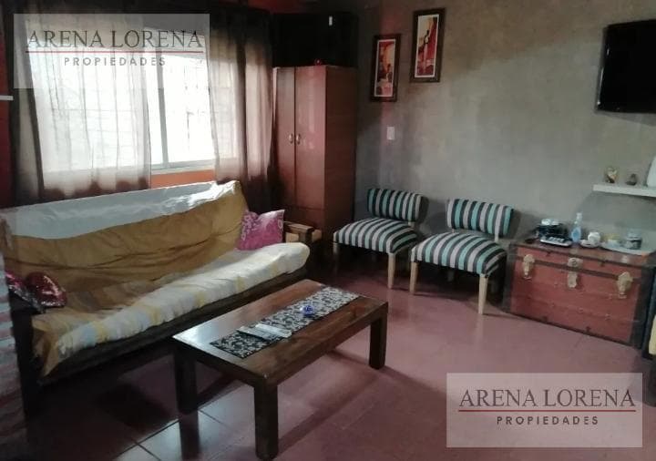3-Bedroom House with Open Layout and Pool in the Parque Leloir Neighborhood