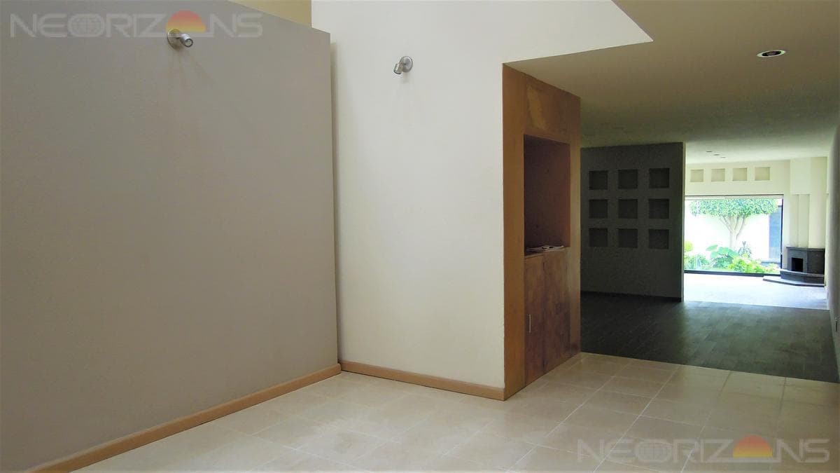 Elegant Residential Home for Rent in the Villantigua Subdivision, SLP