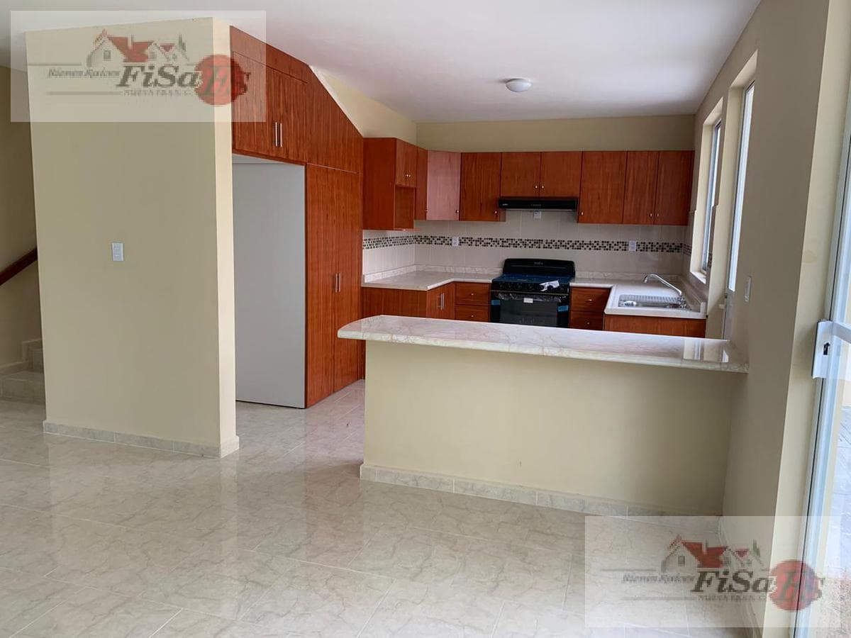 HOUSE FOR SALE AT COND. CHABACANOS, INT. 66