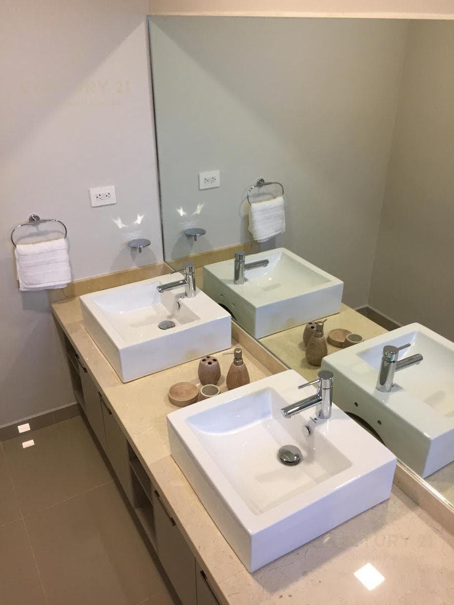 Espaciosos departamentos de 2 recámaras en Playa del Carmen P2374