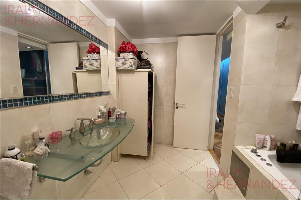 5-ROOM APARTMENT FOR SALE WITH MAID'S QUARTERS IN BELGRANO