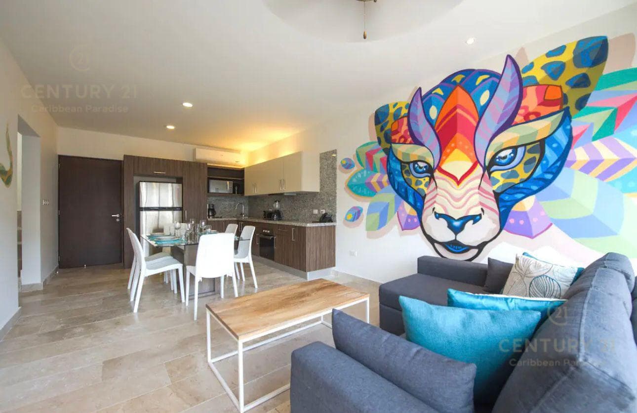 Beautiful, Fully Furnished 1-Bedroom Penthouse for Sale in a Prime Location in Playa del Carmen P418