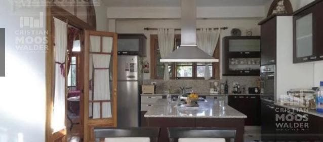 House for Sale with Six Rooms Septiembre Neighborhood - Escobar