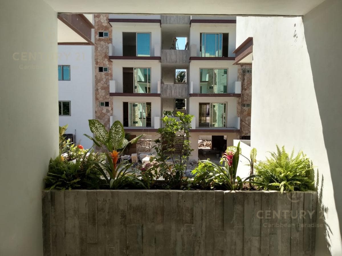 Espaciosos departamentos de 2 recámaras en Playa del Carmen P2374