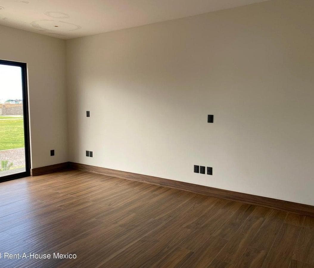House for Sale in Metepec, Llano Grande, GIS 26-2983