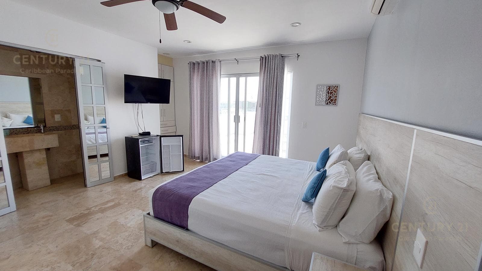Estudio Penthouse en av 5ta bis en Playa del Carmen P4016