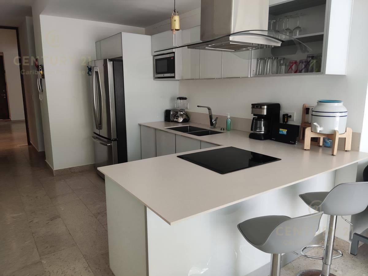 1-Bedroom Apartment for Sale with Ocean View | Cruz con Mar, Playa del Carmen | P3348