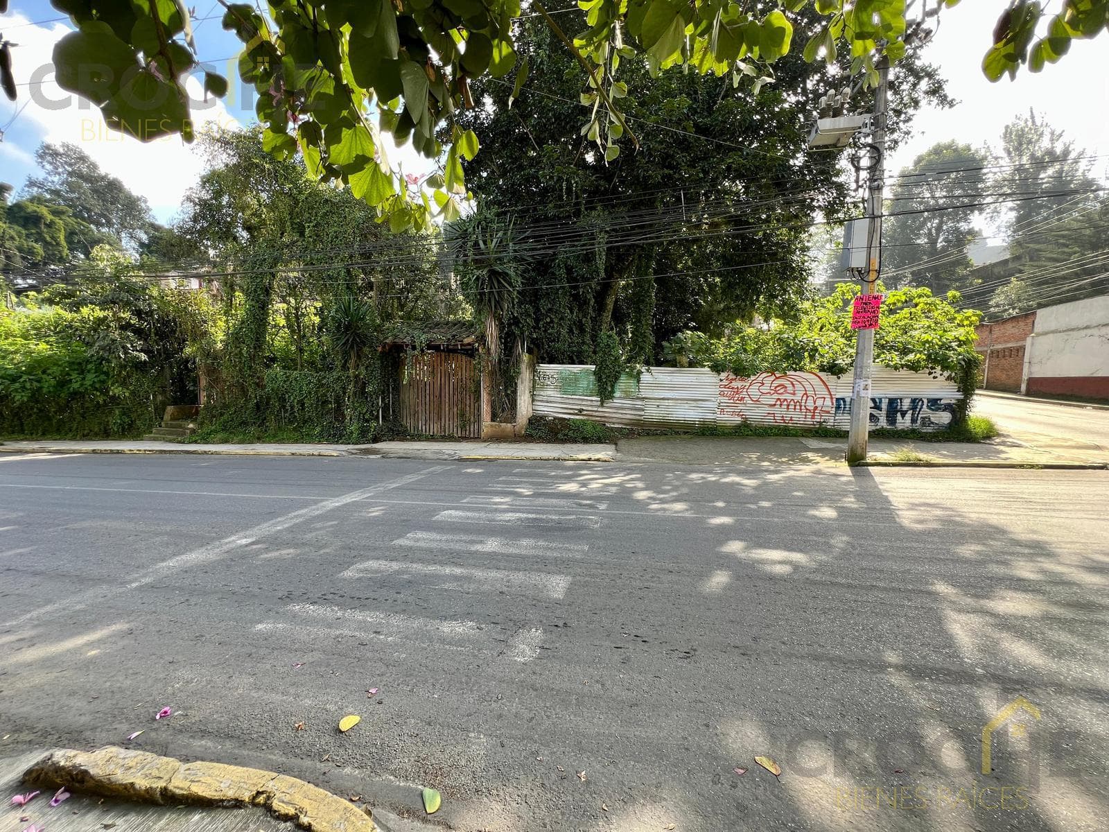 Commercial lot for rent on a corner lot in Xalapa, Veracruz, in the El Haya neighborhood