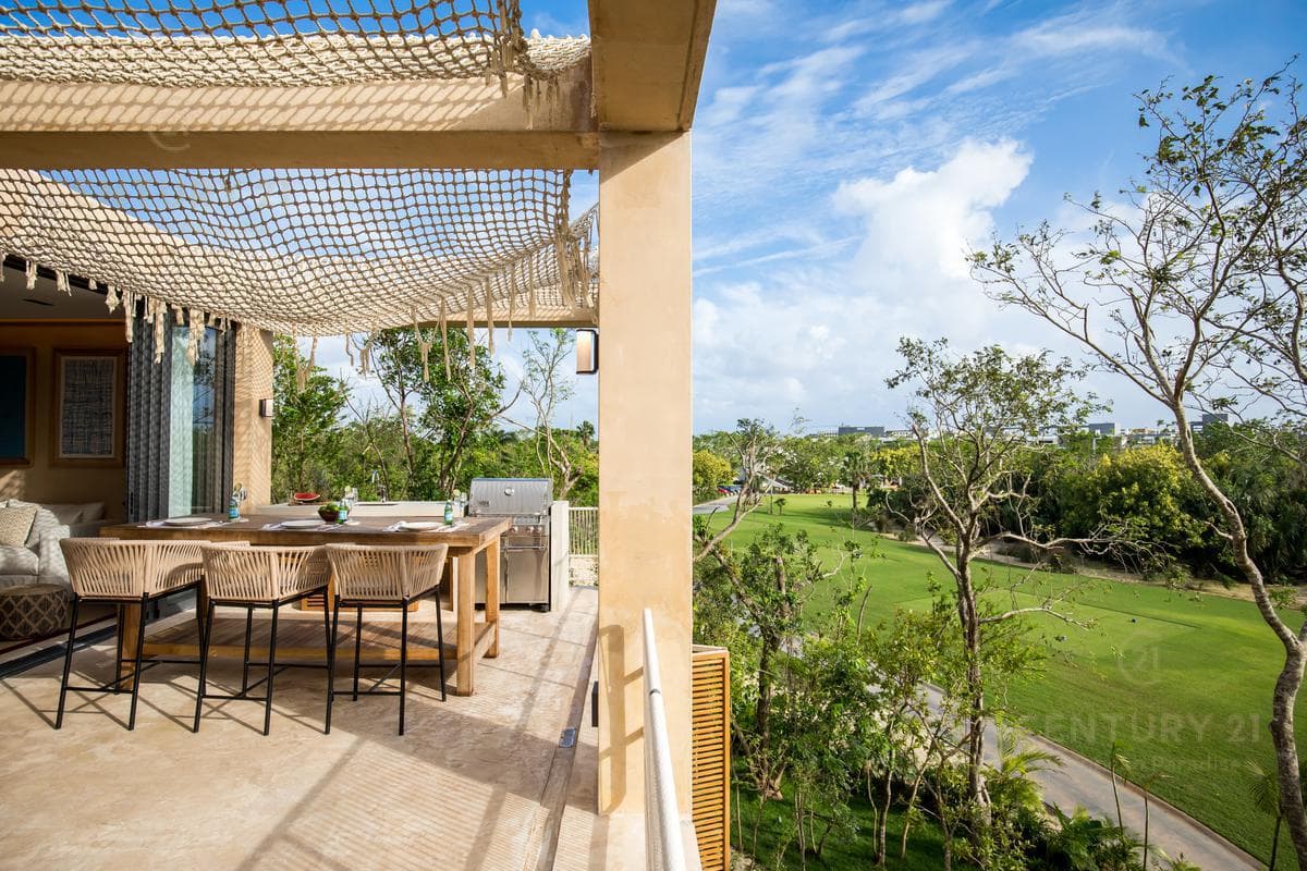 Increible casa en zona residencial prvilegiada de Playa del Carmen P3452