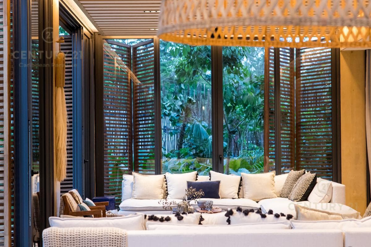 Increible casa en zona residencial prvilegiada de Playa del Carmen P3452