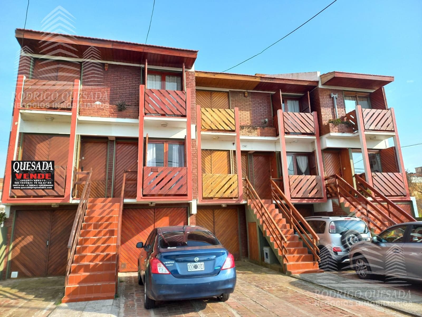 Excellent Triplex on Av. Costanera in the 1400s – GREAT OPPORTUNITY – REVALUED