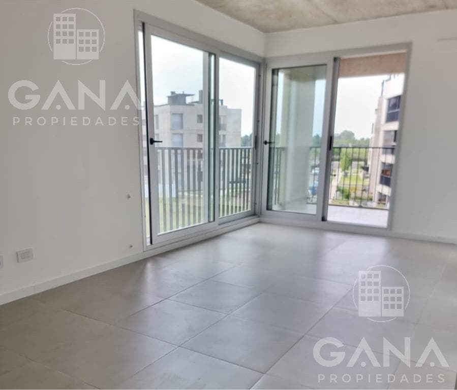 Apartment for Sale in Funes: 2 bedrooms - garage.