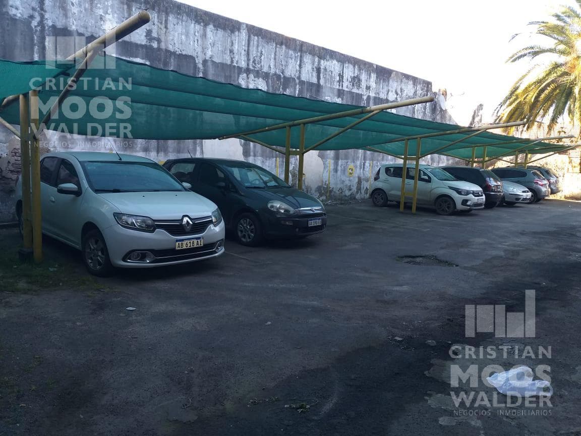 Garage for sale in Belén De Escobar