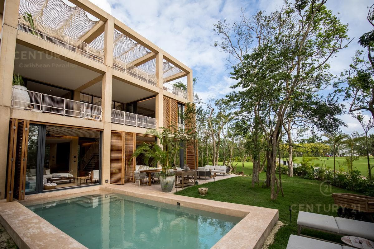 Increible casa en zona residencial prvilegiada de Playa del Carmen P3452