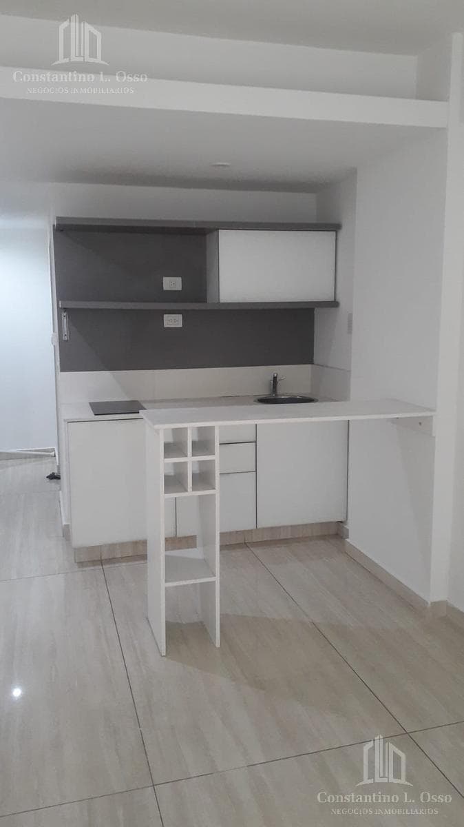 Studio apartment for rent, suitable for use as an office!!