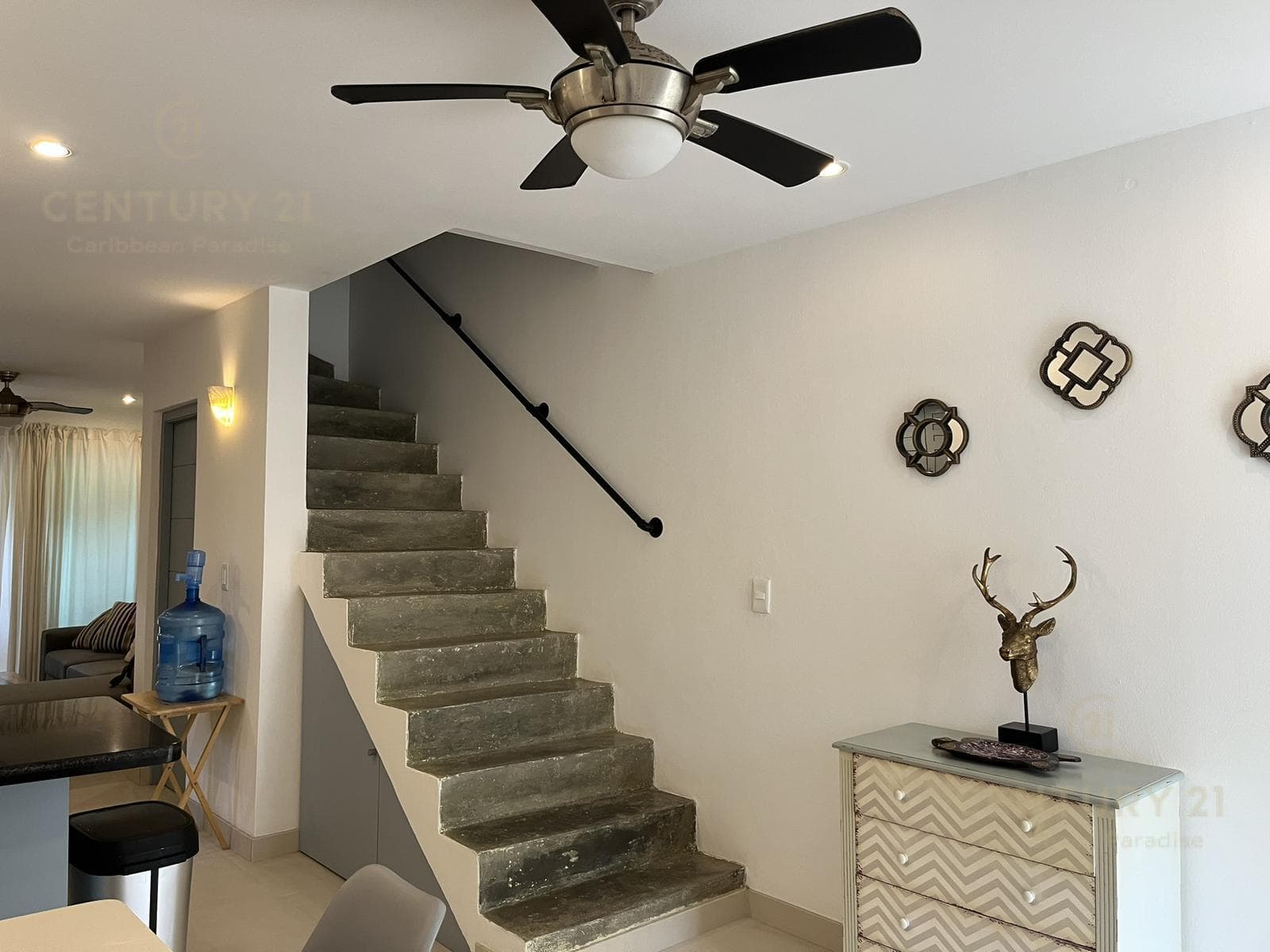 2-bedroom, 3-bathroom apartment in downtown Playa del Carmen P4206