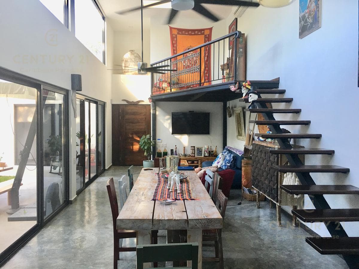 Hermosa Casa en Venta en Bosques de Bambú Playa del Carmen P3024
