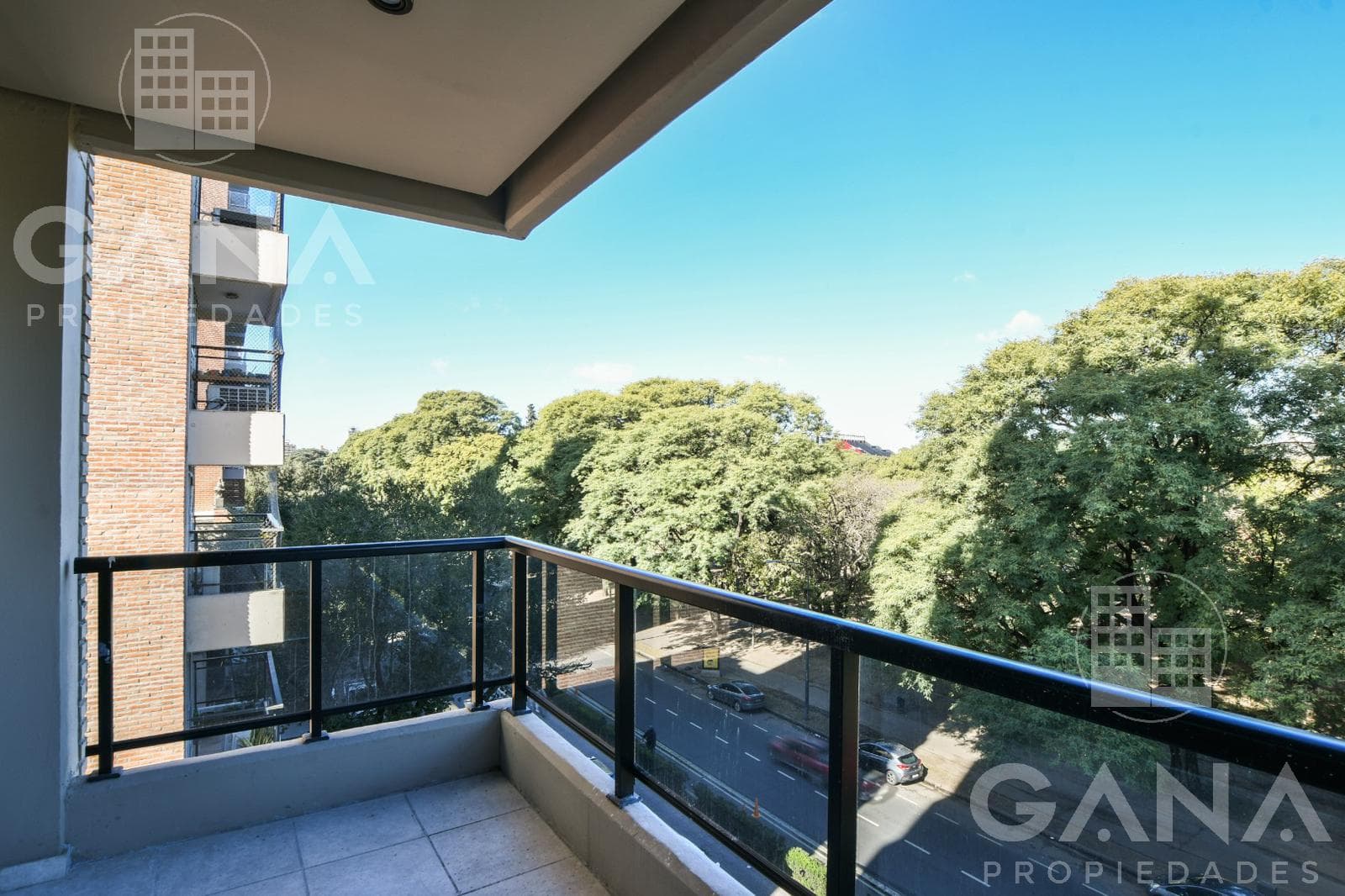 1-Bedroom Apartment at 2600 Pellegrini