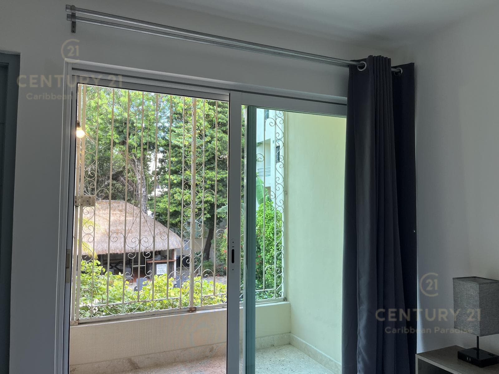 2-bedroom, 3-bathroom apartment in downtown Playa del Carmen P4206