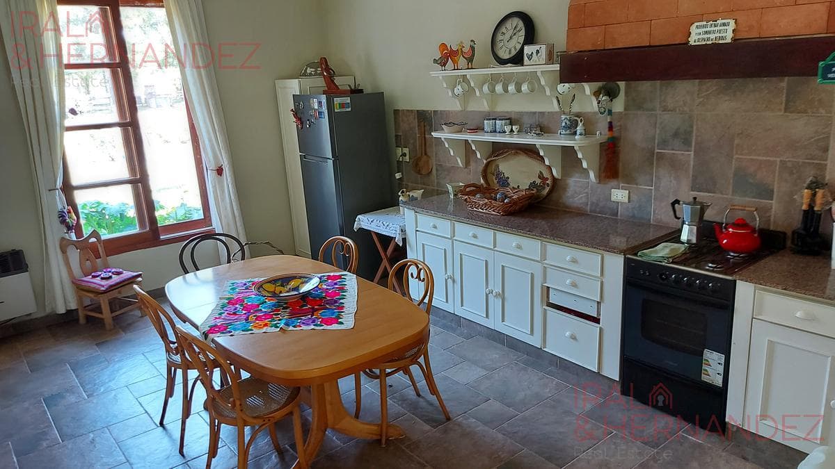 Farmhouse-Style House with Pool for Sale at the Haras el Malacate Country Club