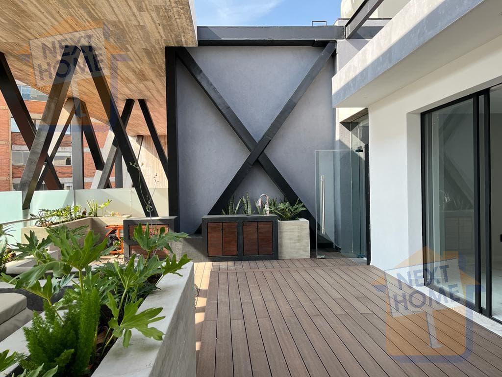 PENTHOUSE FOR SALE WITH PRIVATE ROOF IN POLANCO, SECTION V