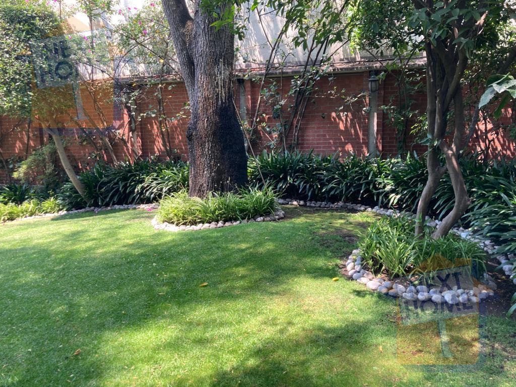 HOUSE FOR SALE IN LOMAS DE CHAPULTEPEC