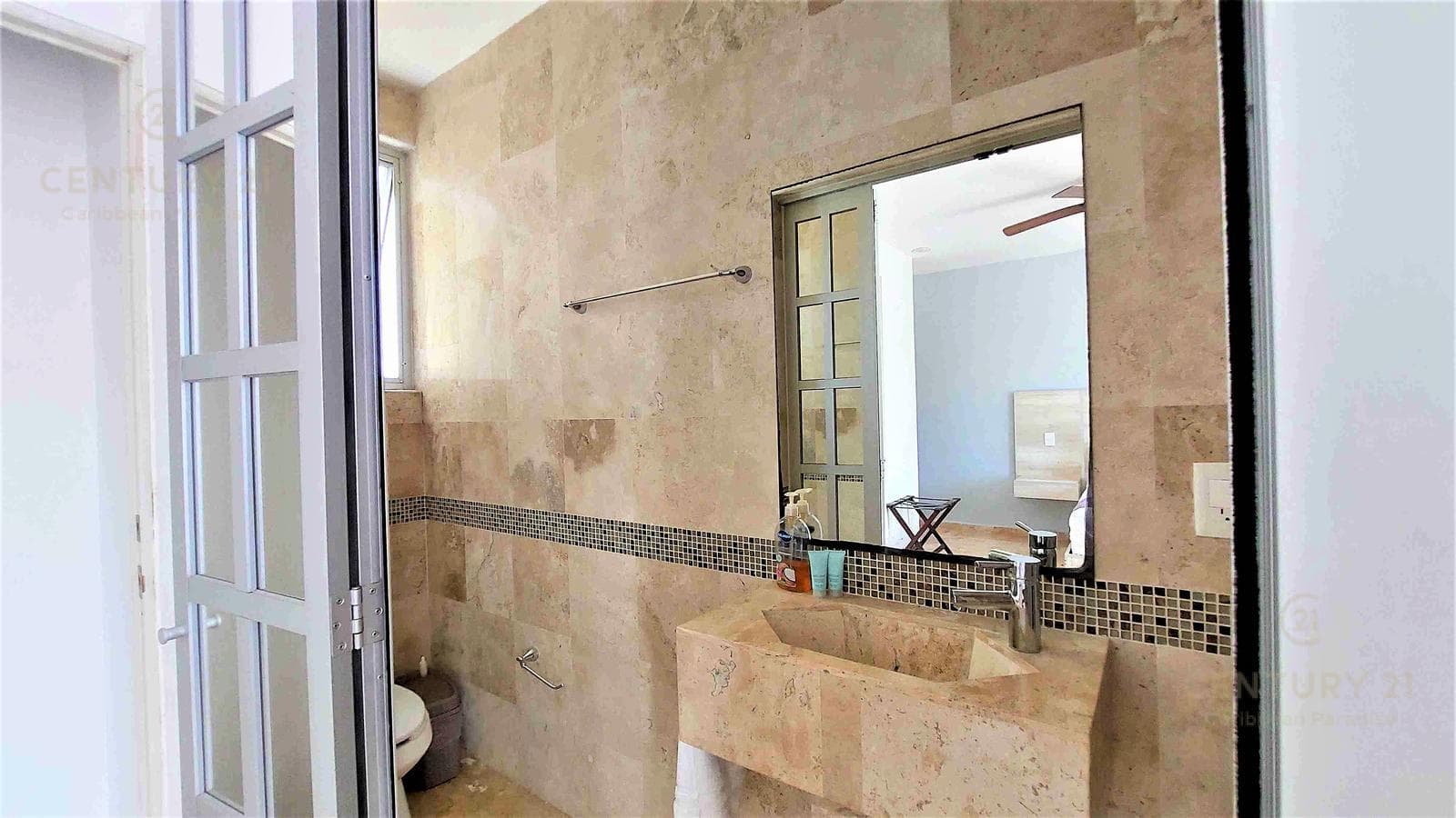 Estudio Penthouse en av 5ta bis en Playa del Carmen P4016