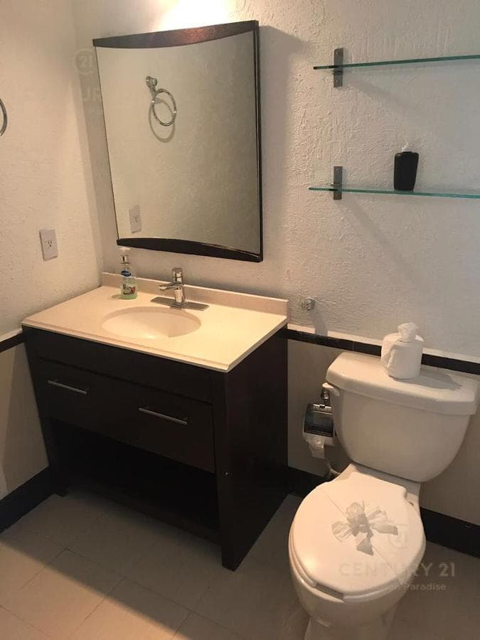 Departamento 2 recamaras en Venta Con alberca | A 2 Calles de la 5ta Avenida | P2991
