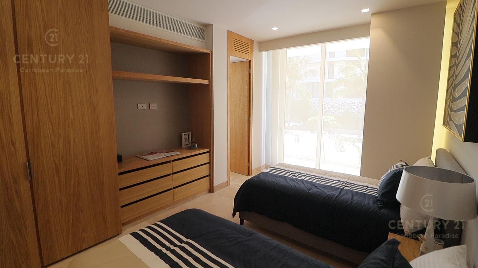 Pre-sale of an apartment in Puerto Cancun C3794