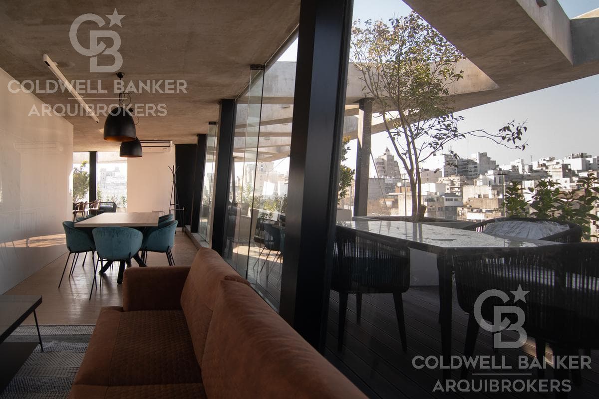 Four-Bedroom Penthouse Apartment for Sale, Currently Rented, in Downtown - 1002