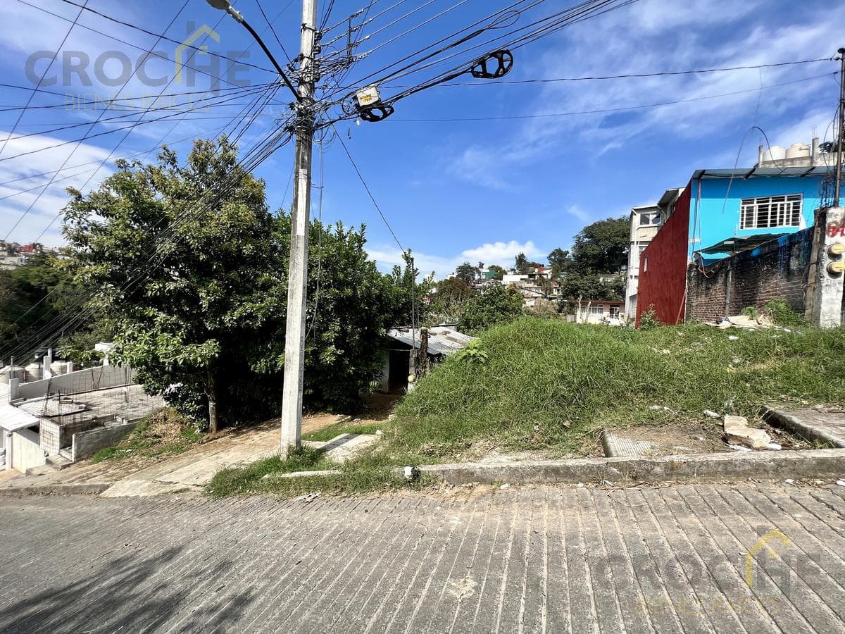 Land for sale in Xalapa, Veracruz, located in the Ferrer Guardia neighborhood, OXXO area