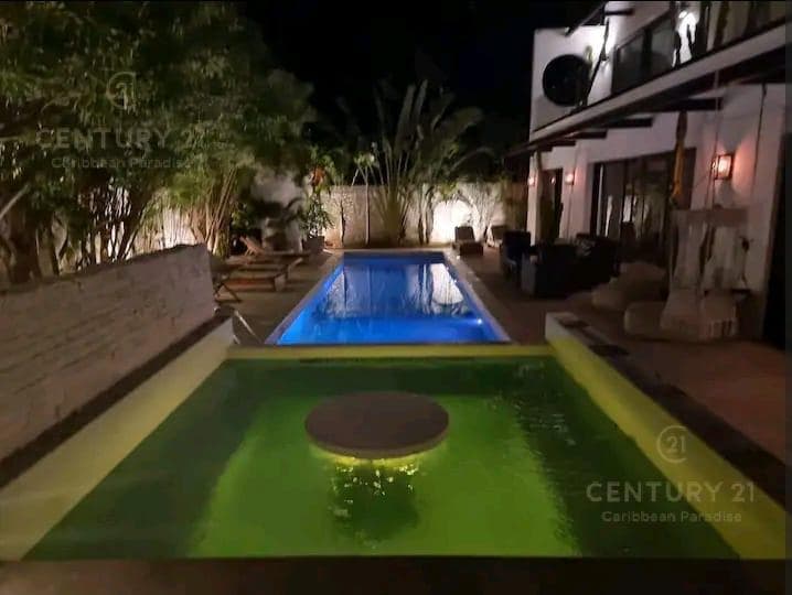Casa 4 Recamaras en Venta en Aldea Zama | con Alberca y Jacuzzi Privado | P4007