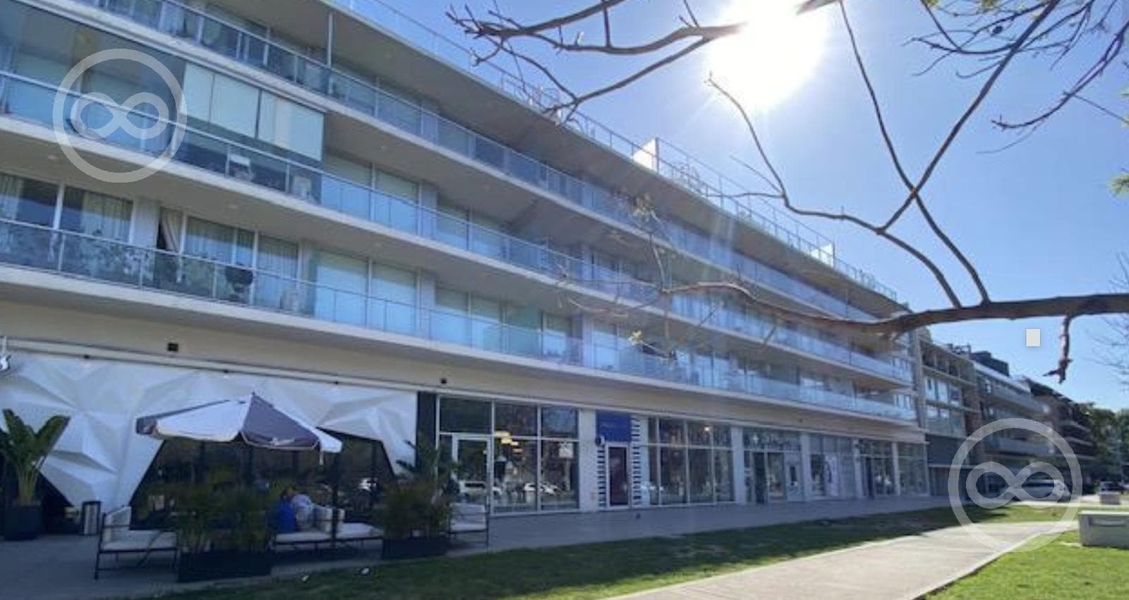 COMMERCIAL SPACE FOR RENT