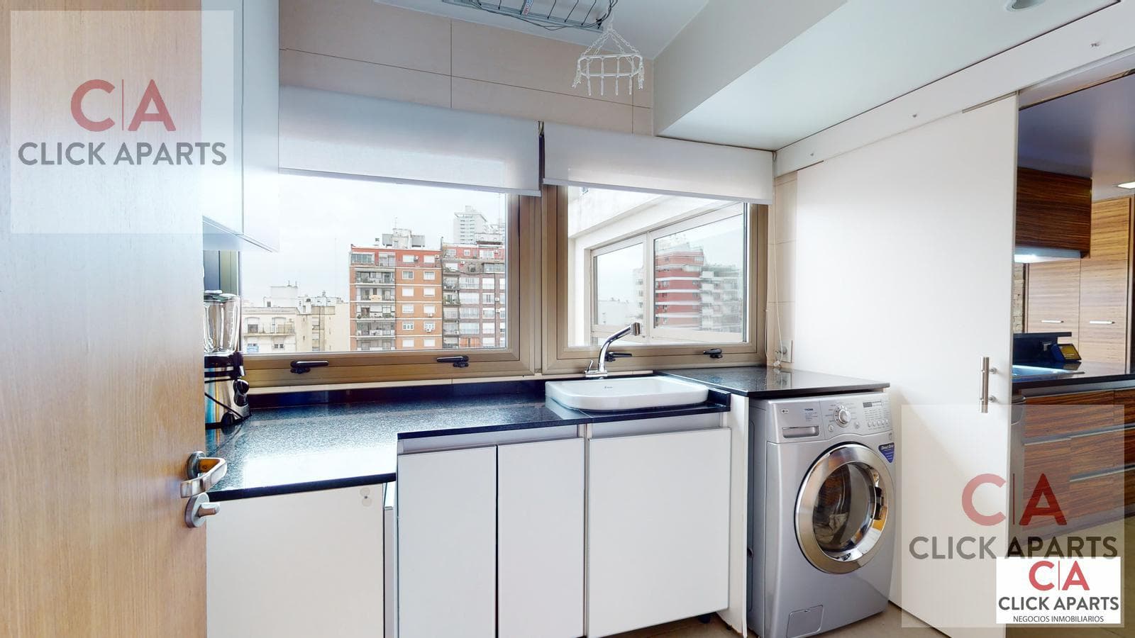FOR SALE - 6-ROOM UPPER-FLOOR APARTMENT - WILL ACCEPT APARTMENTS OR LAND AS PART OF PAYMENT - CABALLITO
