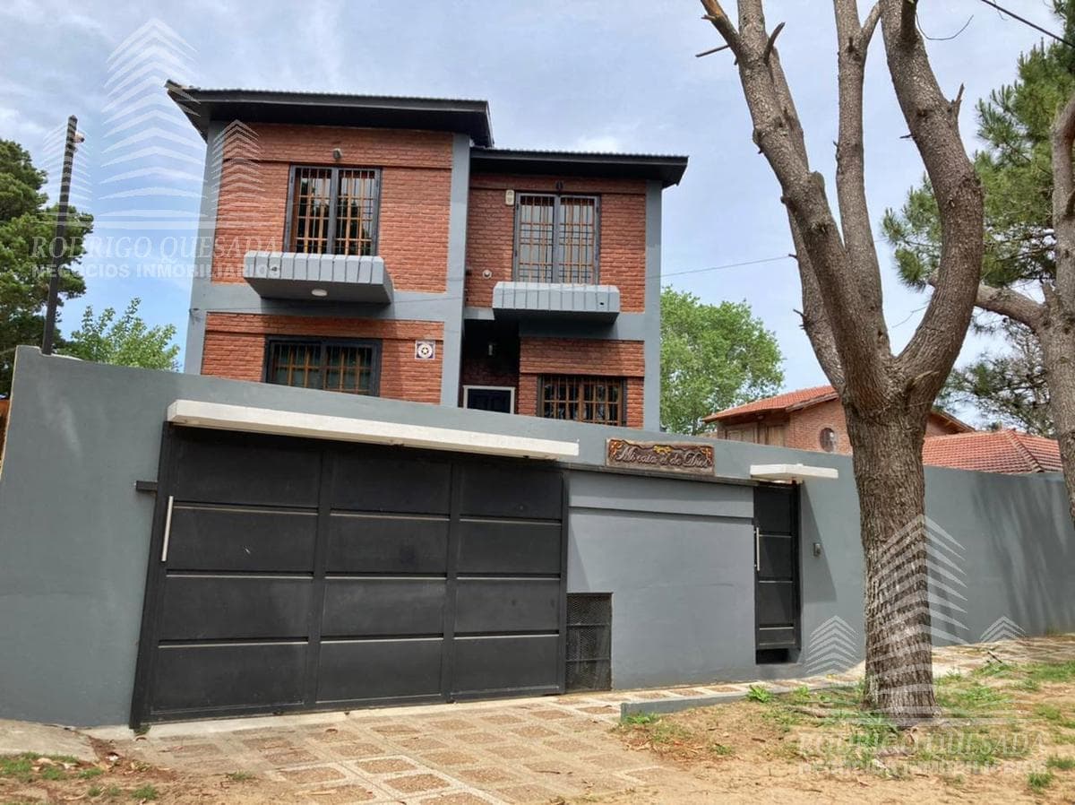 SPECTACULAR HOME!! WITH ELEGANT DETAILS!! IN MAR DE AJO!