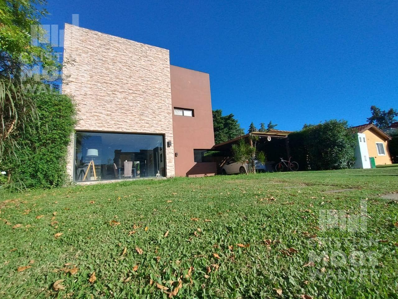 BEAUTIFUL HOUSE IN JARDINES DE ESCOBAR