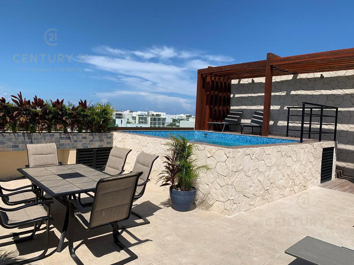 Departamento en torre condo en el centro de Playa del Carmen P2998