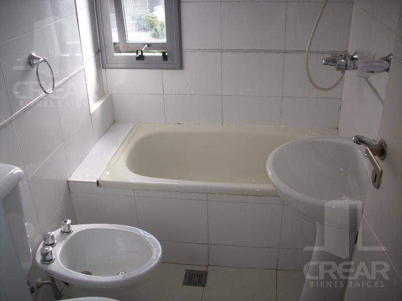 TWO-BEDROOM APARTMENT FOR RENT IN THE GRAL PAZ NEIGHBORHOOD