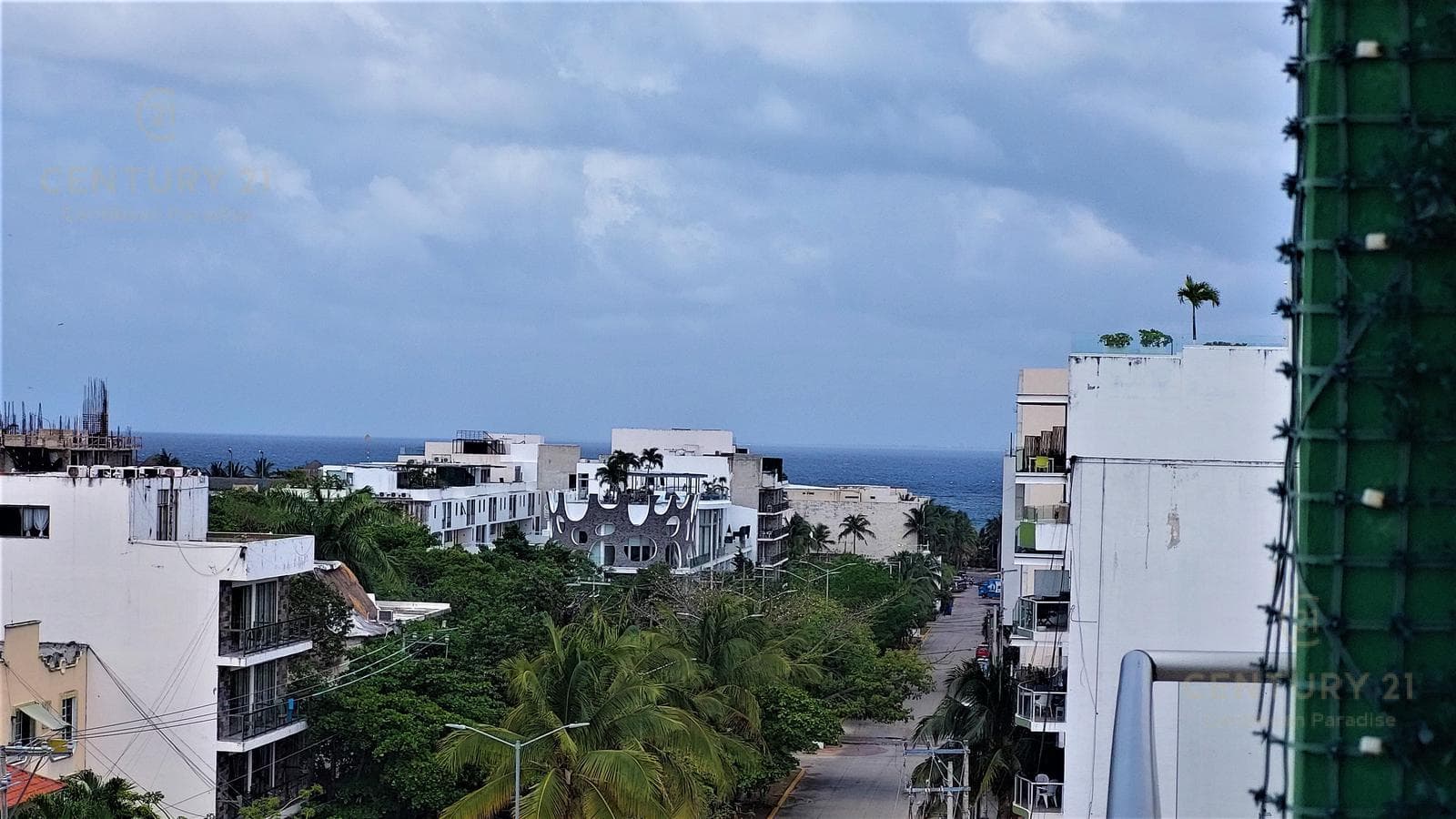 Estudio en venta en avenida CTM a una cuadra de 5ta ave Playa del Carmen P4014
