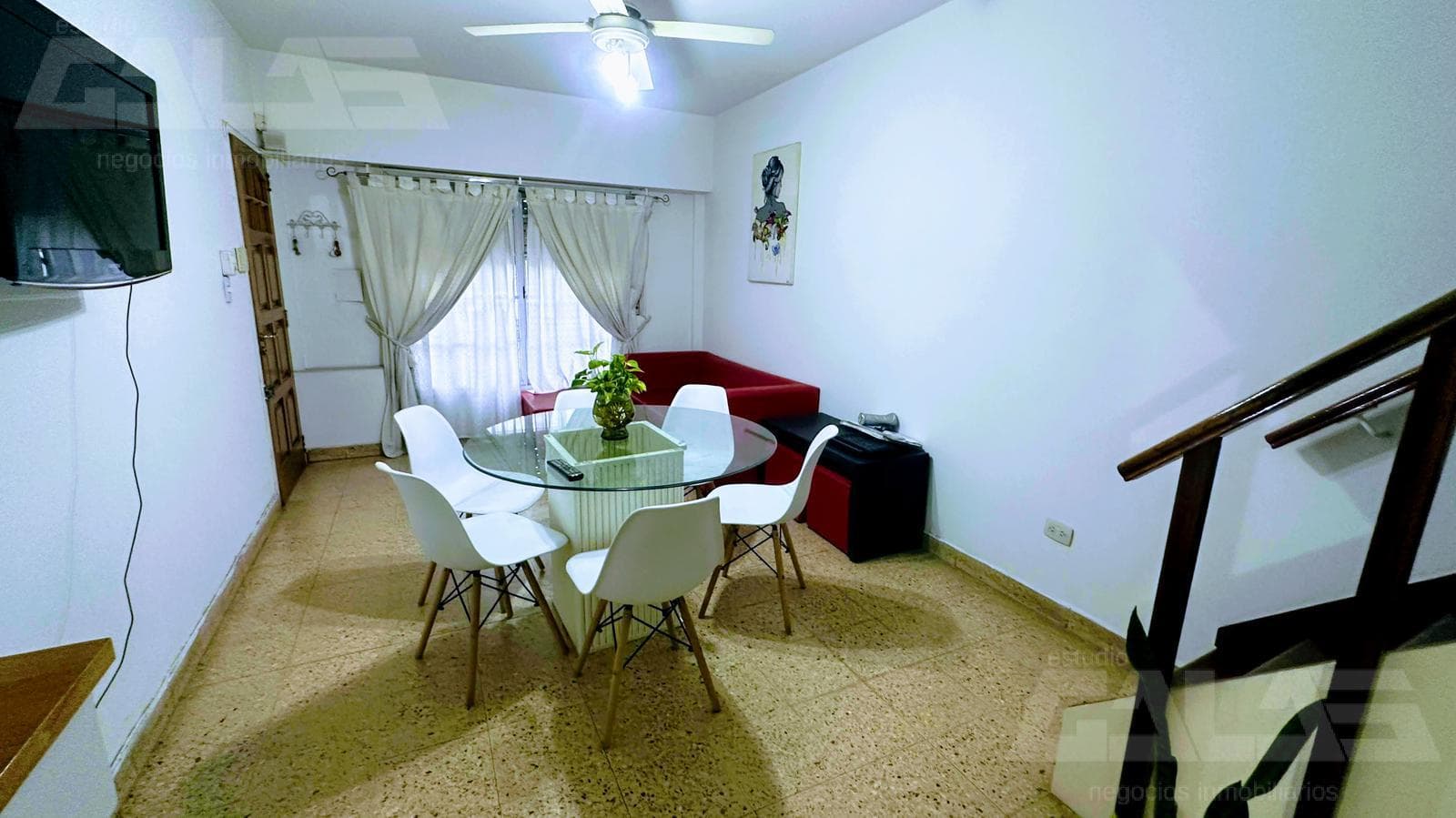 A very nice, fully independent 4-room duplex with a garage