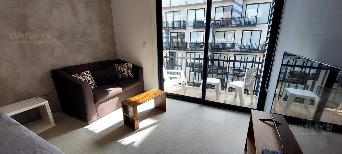 Estudio en Renta Sin Muebles Urban Towers Playa Del Carmen P3815