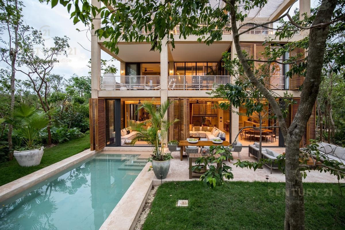 Increible casa en zona residencial prvilegiada de Playa del Carmen P3452