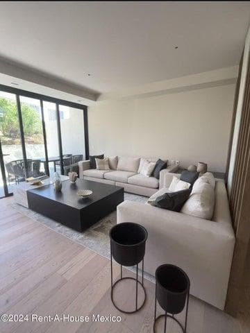 Apartment for Sale in Huixquilucan, Bosque Real MG 26-3000