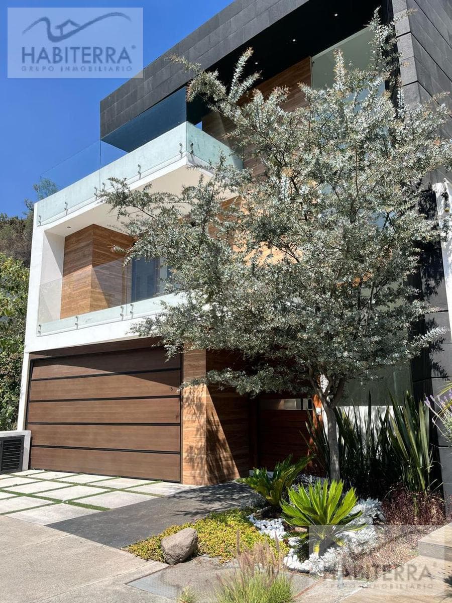 VENTA CASA EN PRIVADA BOSQUE REAL