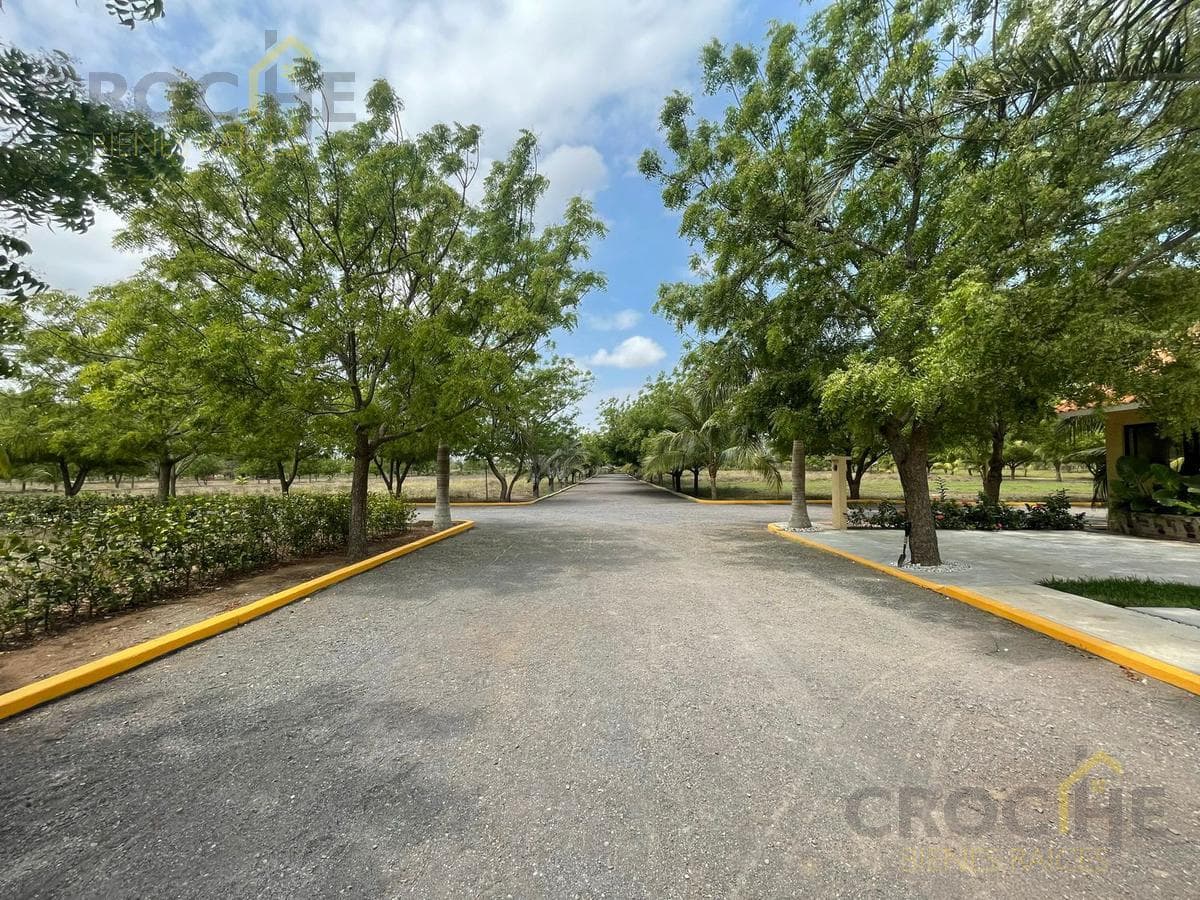 Land for Sale in Medellín, Veracruz; amenities, pool, developed, palapa