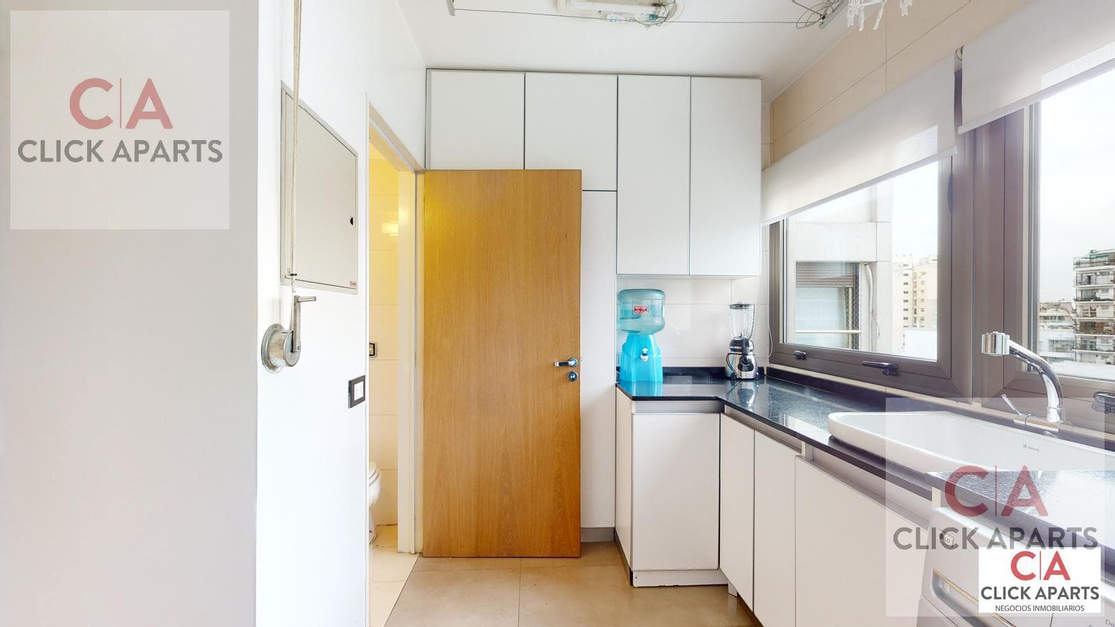FOR SALE - 6-ROOM UPPER-FLOOR APARTMENT - WILL ACCEPT APARTMENTS OR LAND AS PART OF PAYMENT - CABALLITO
