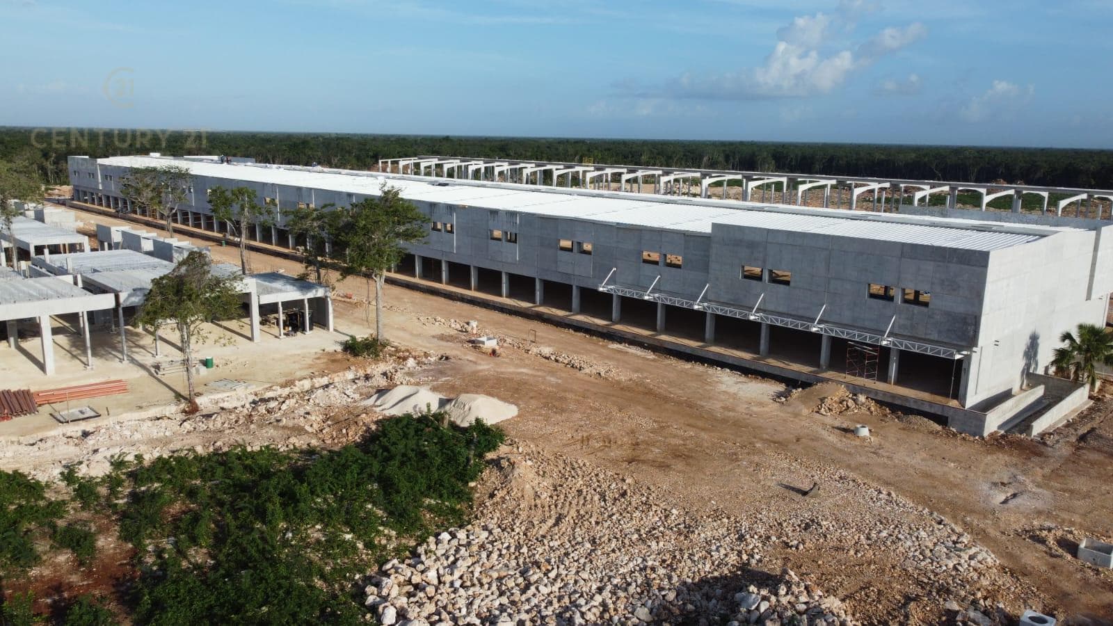Bodegas en Venta en próxima Central de Abastos en Playa del Carmen P3395