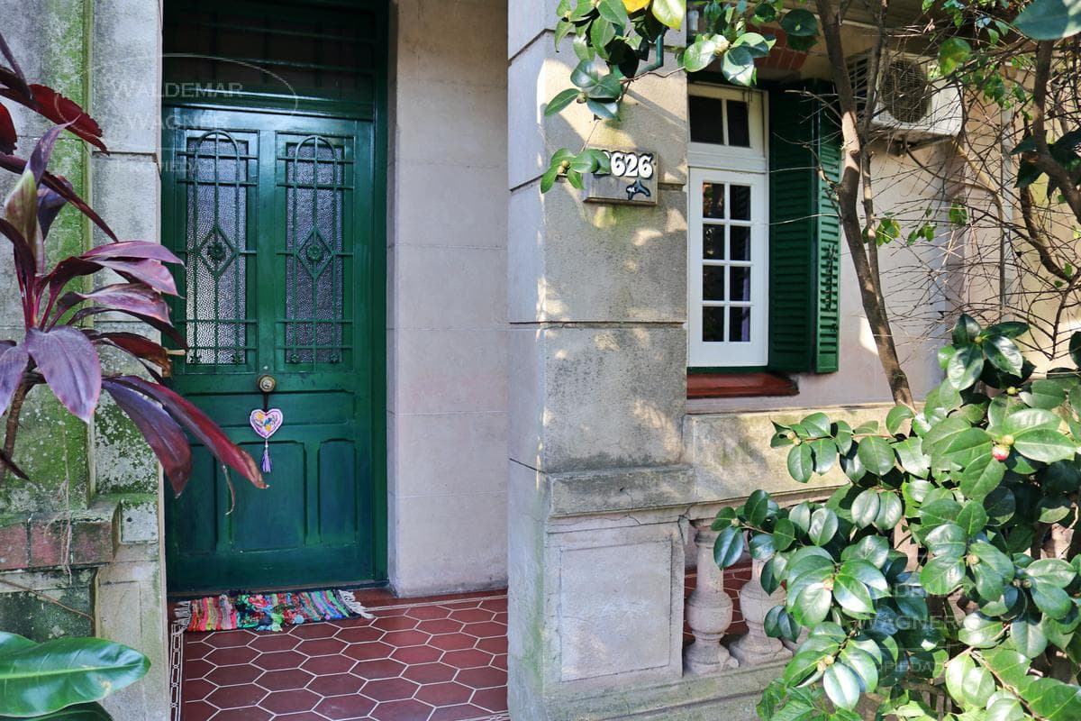 5-Room "Chorizo"-Style House - Victoria